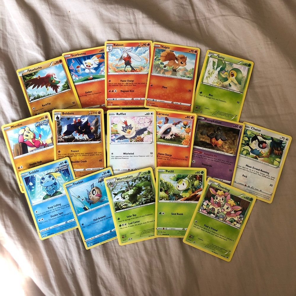 Lot of 43 Pokémon Cards - Picture 2 of 3